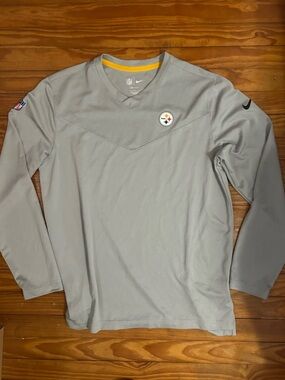 Nike Gray Long-Sleeve V-Neck Steelers Shirt with Yellow Trim